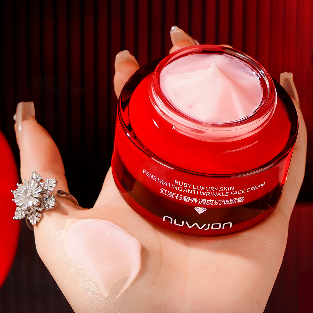 Ruby Luxury Skin Penetrating A – Luxury Skincare China Bewertung und Preis