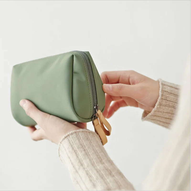 New Simple Women Cosmetic Bag  – Luxury Skincare Women Bewertung und Preis